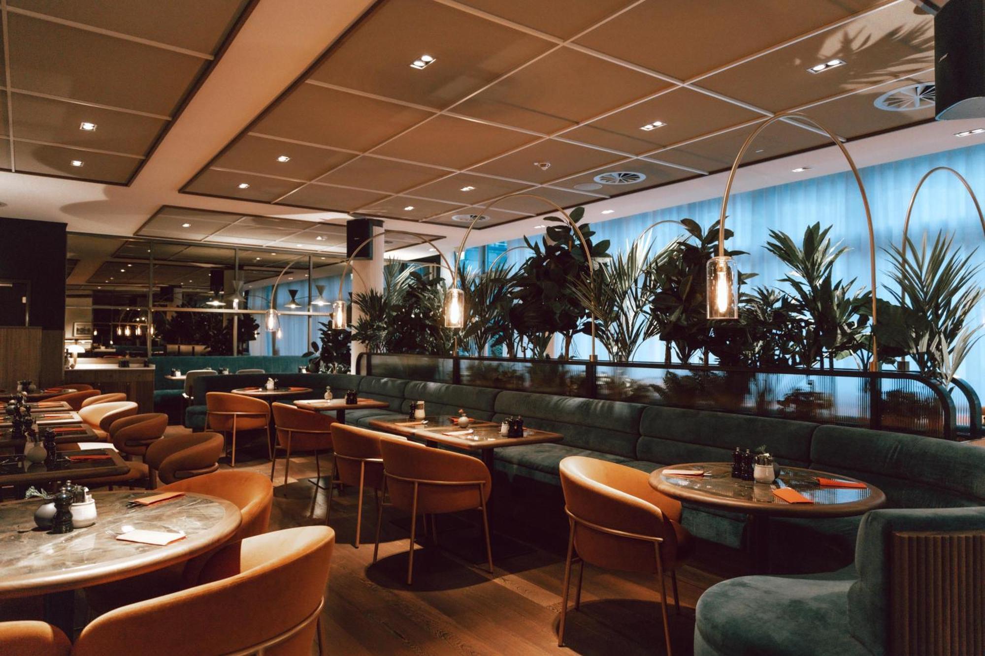 Radisson Blu Media Harbour Hotel, Duesseldorf — Photos 3